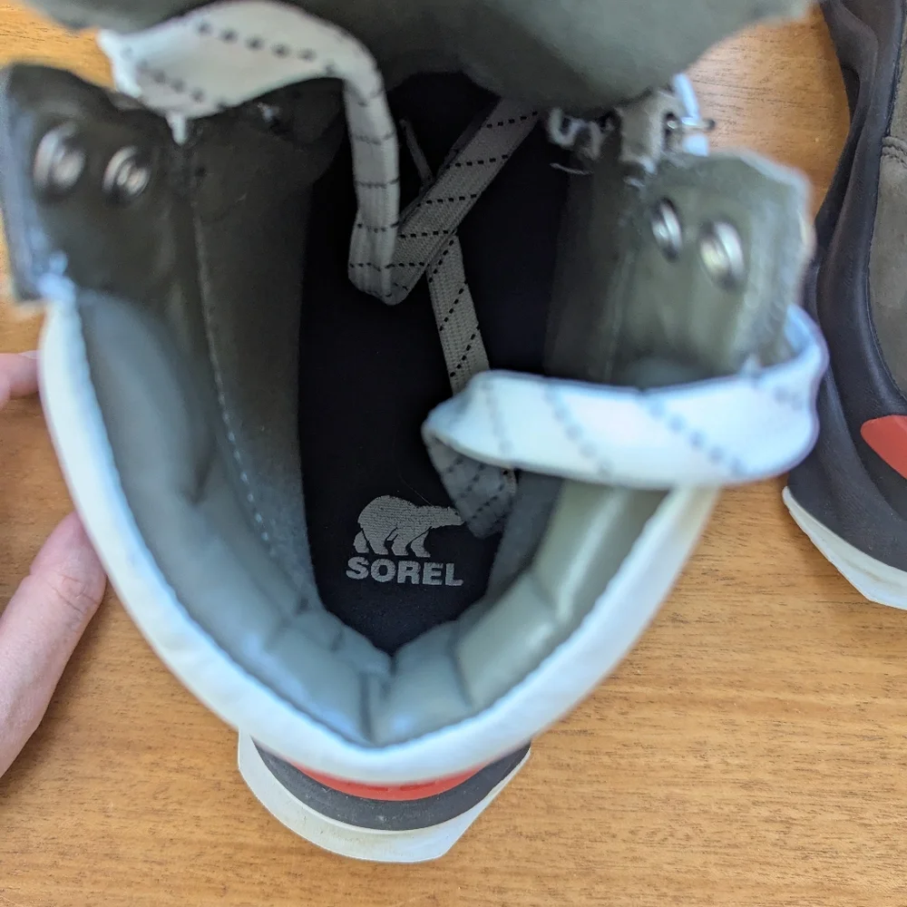 Sorel Kinetic Renegade Alphine‎ Tundra Waterproof Hiking Boot